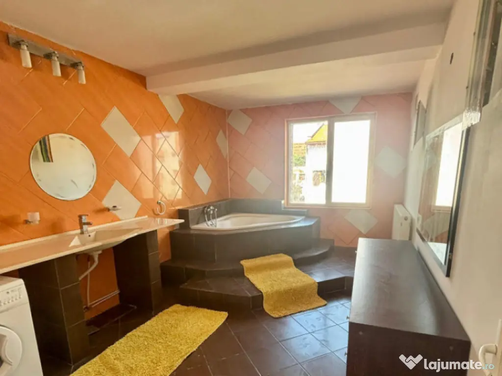 Vila D+P+1+M de INCHIRIAT- Oras Ovidiu Constanta 