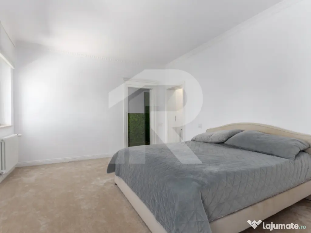 Vilă elegantă cu piscină și ieșire la Lac – Căciula? 