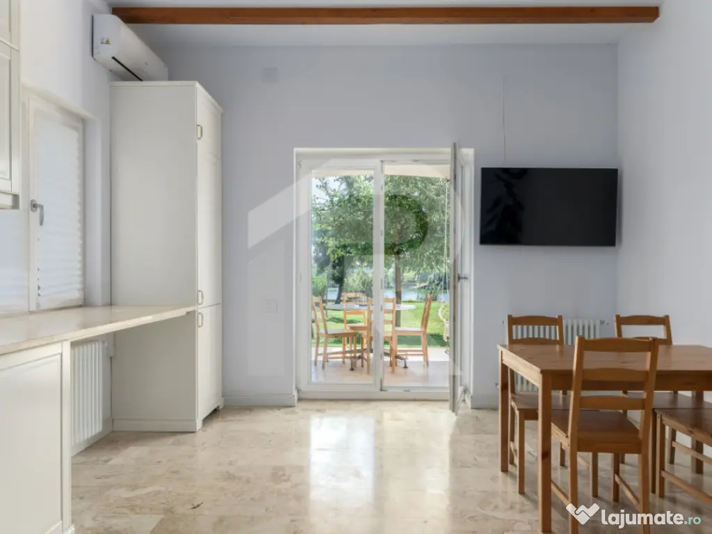 Vilă elegantă cu piscină și ieșire la Lac – Căciula? 