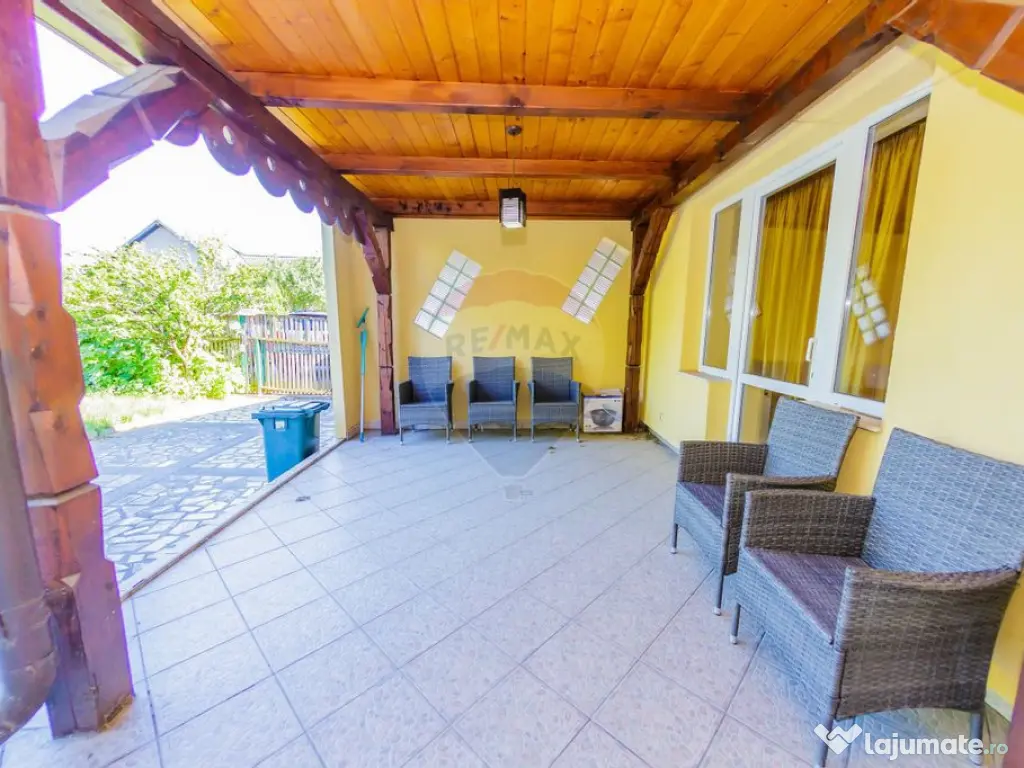 Vilă cu 5 camere de închiriat 