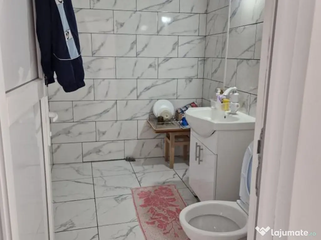 Zona Eroii Revolutiei Brancoveanu P+1+M sp comercial si 2... 