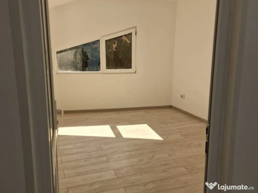 Zona Eroii Revolutiei Brancoveanu P+1+M sp comercial si 2... 