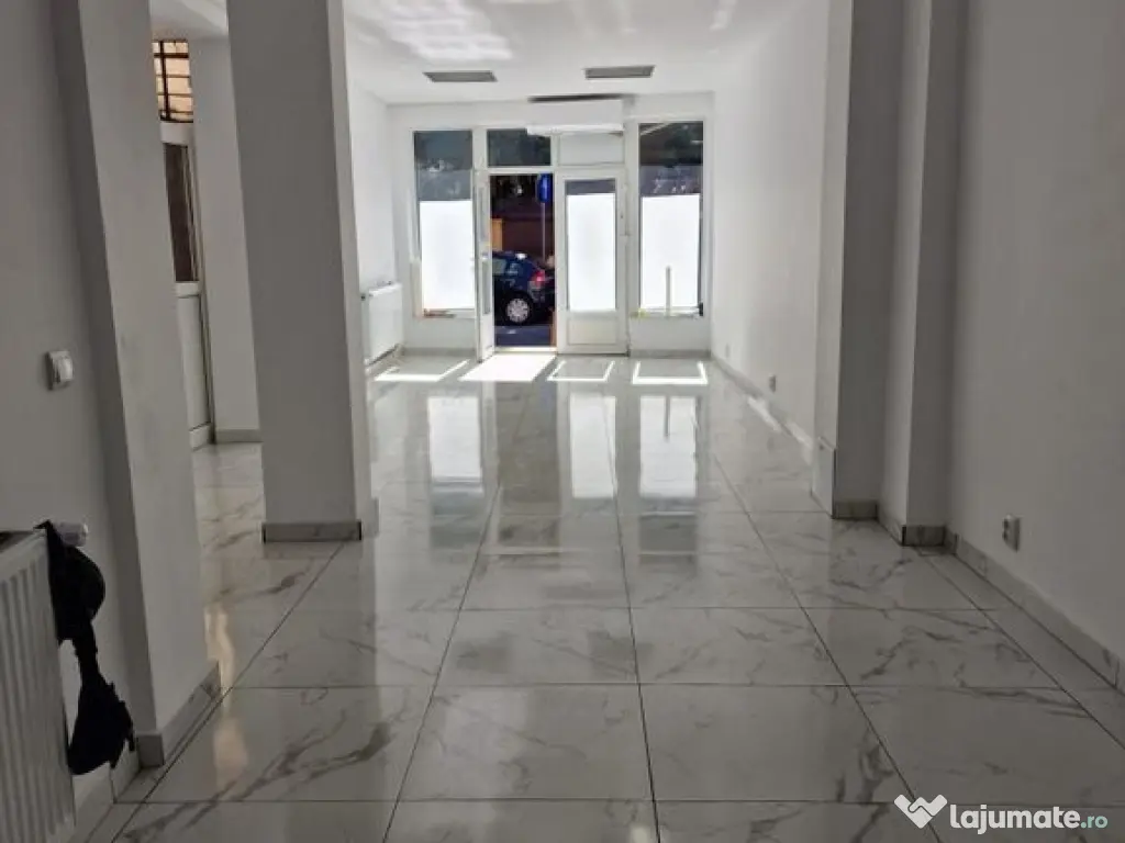 Zona Eroii Revolutiei Brancoveanu P+1+M sp comercial si 2... 