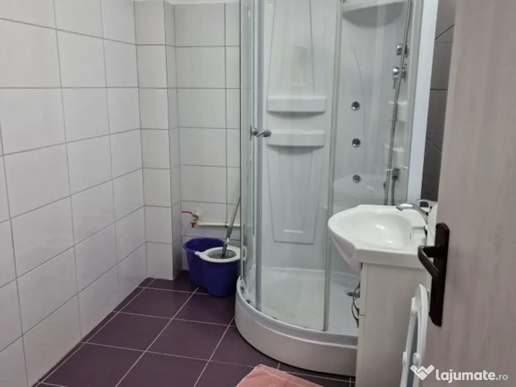 Zona Eroii Revolutiei Brancoveanu P+1+M sp comercial si 2... 