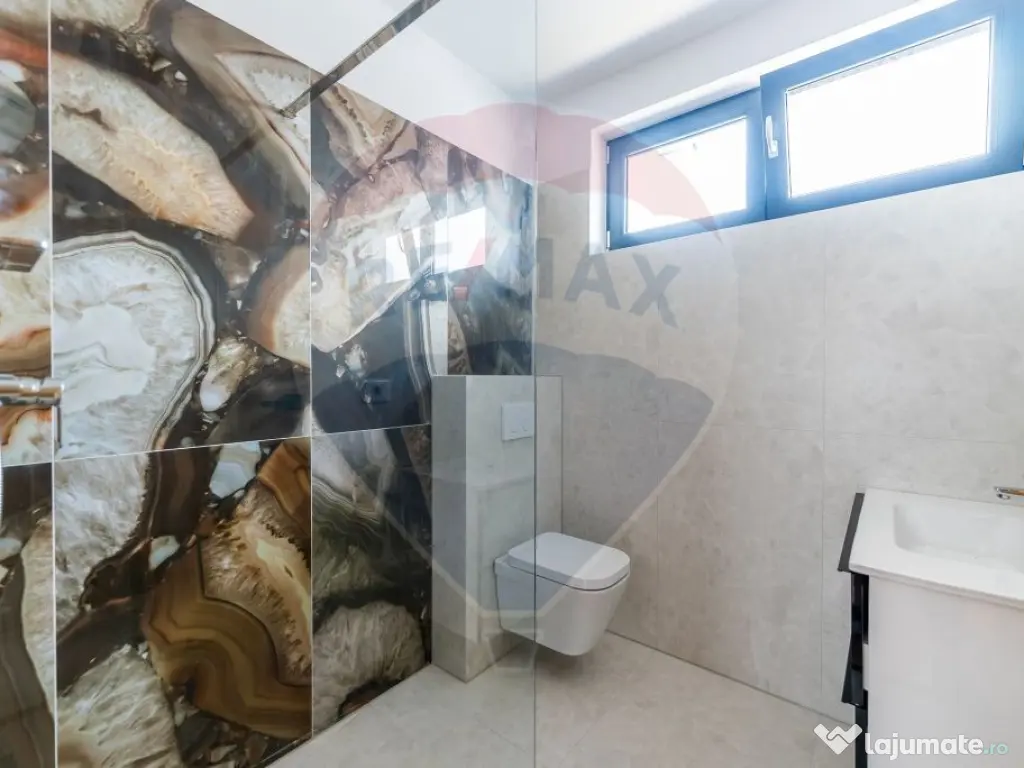 Casă elegantă și spațioasă – în complex privat, z... 