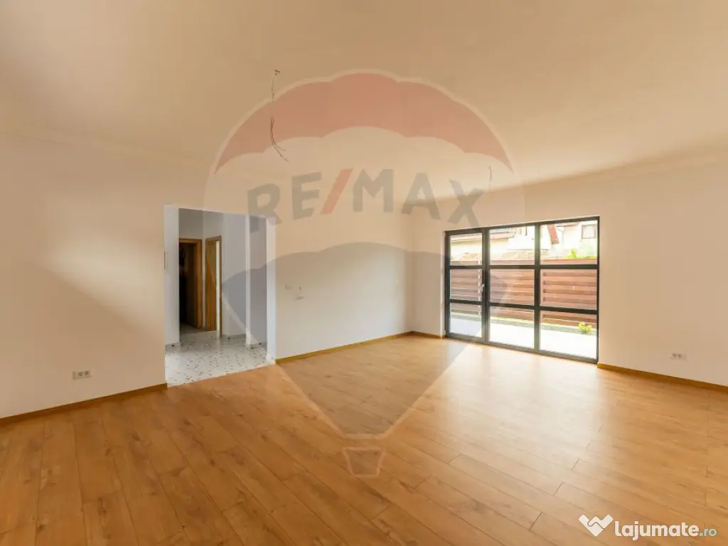 Casă elegantă și spațioasă – în complex privat, z... 