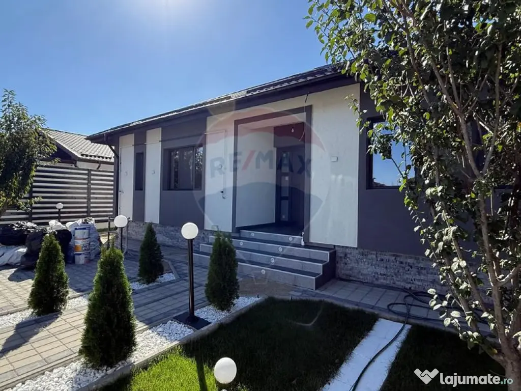 Casă / Vilă cu 4 camere strada Verde! 