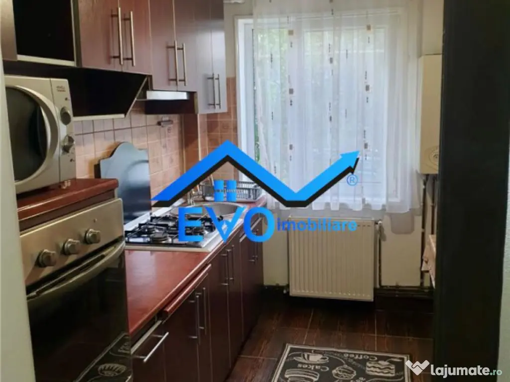 Apartament cu 2 camere, etajul 1, geam la baie, zona Podu Ro 