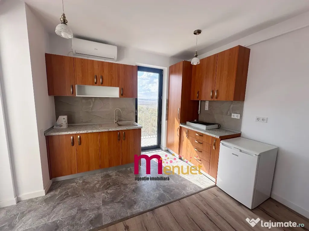 Apartament 2 camere,Bloc Nou+garaj 