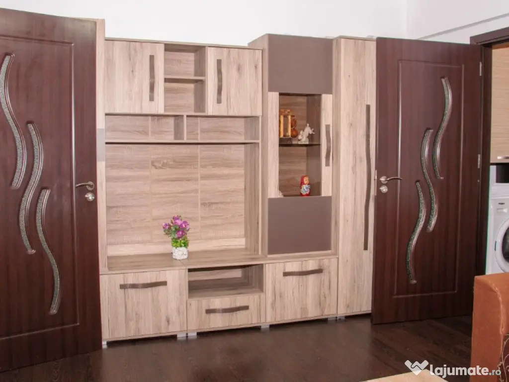 Apartament 2 camere - etajul 4 - str PACII 