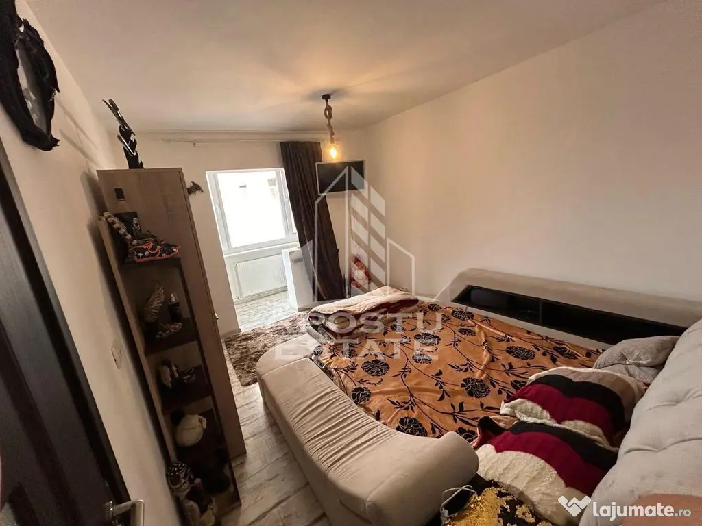 Apartament cu 2 camere, complet renovat, 2 balcoane, etaj... 