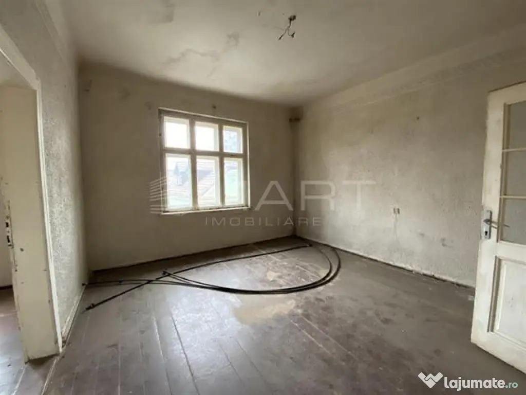 Apartament 5 camere la casa zona Turnisor