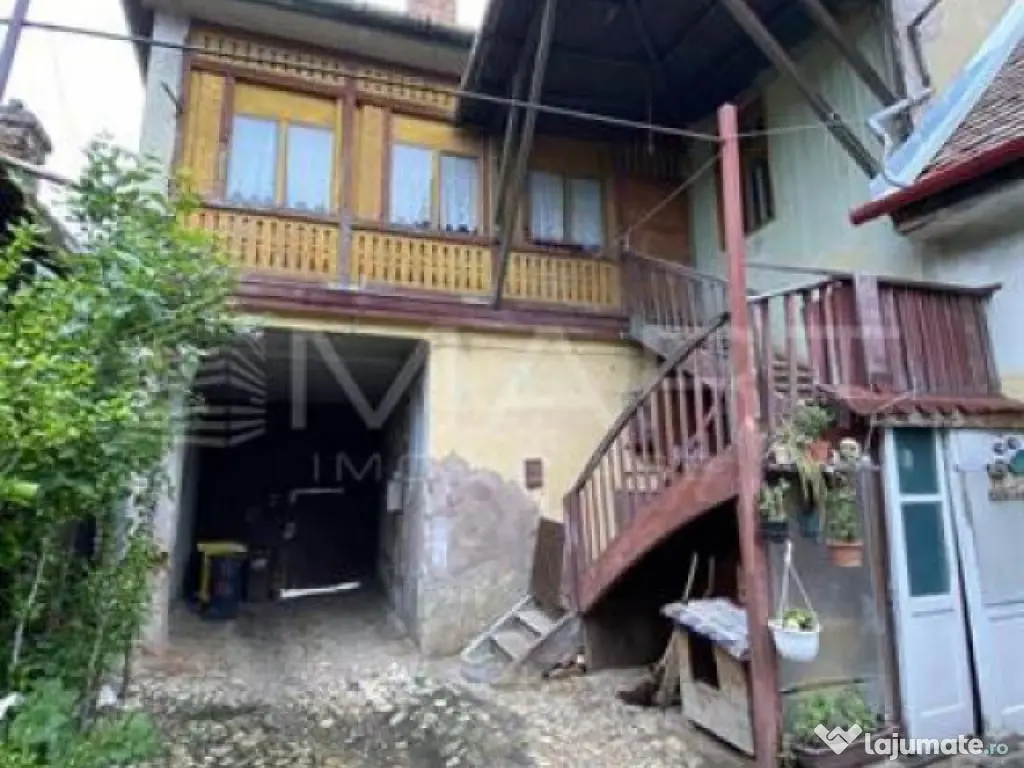 Apartament 5 camere la casa zona Turnisor