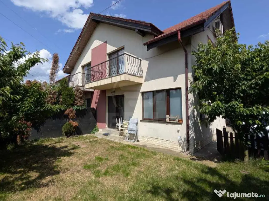 De vânzare casă tip duplex în Florești, într-o zonă exclusiv de case !