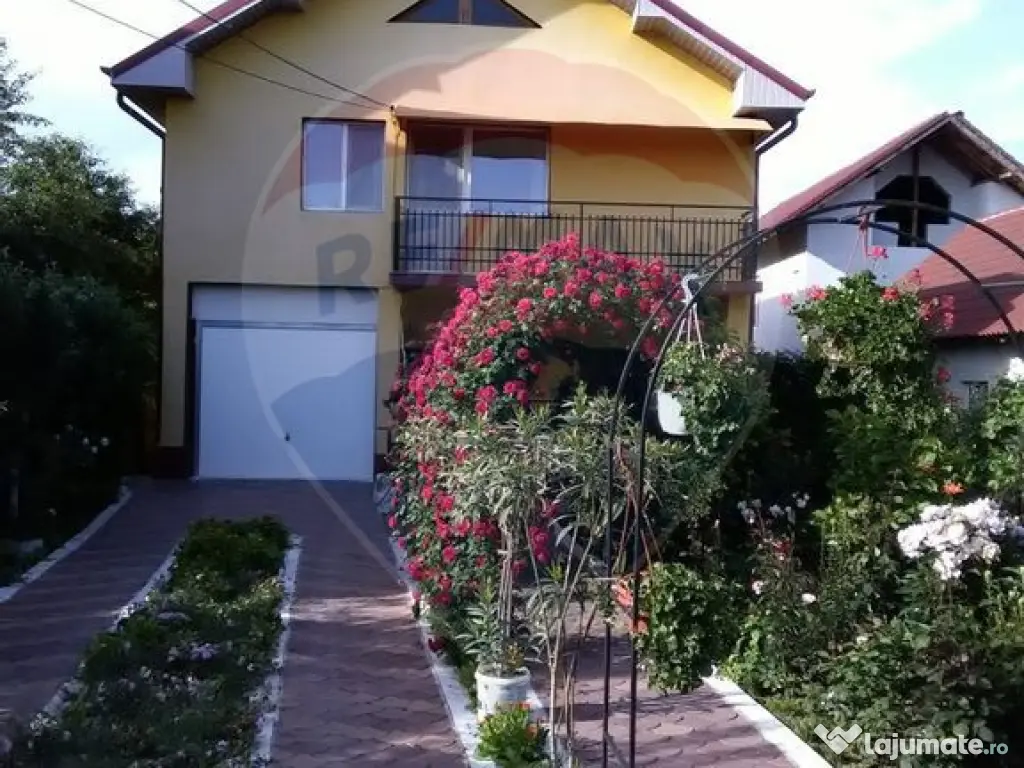 Casă / Vilă in Teis, Bals 