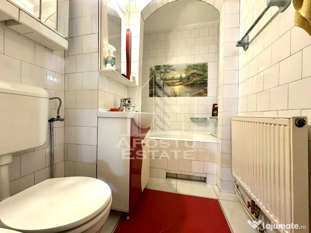 Apartament 3 camere, decomandat, etaj 2, zona Sagului 