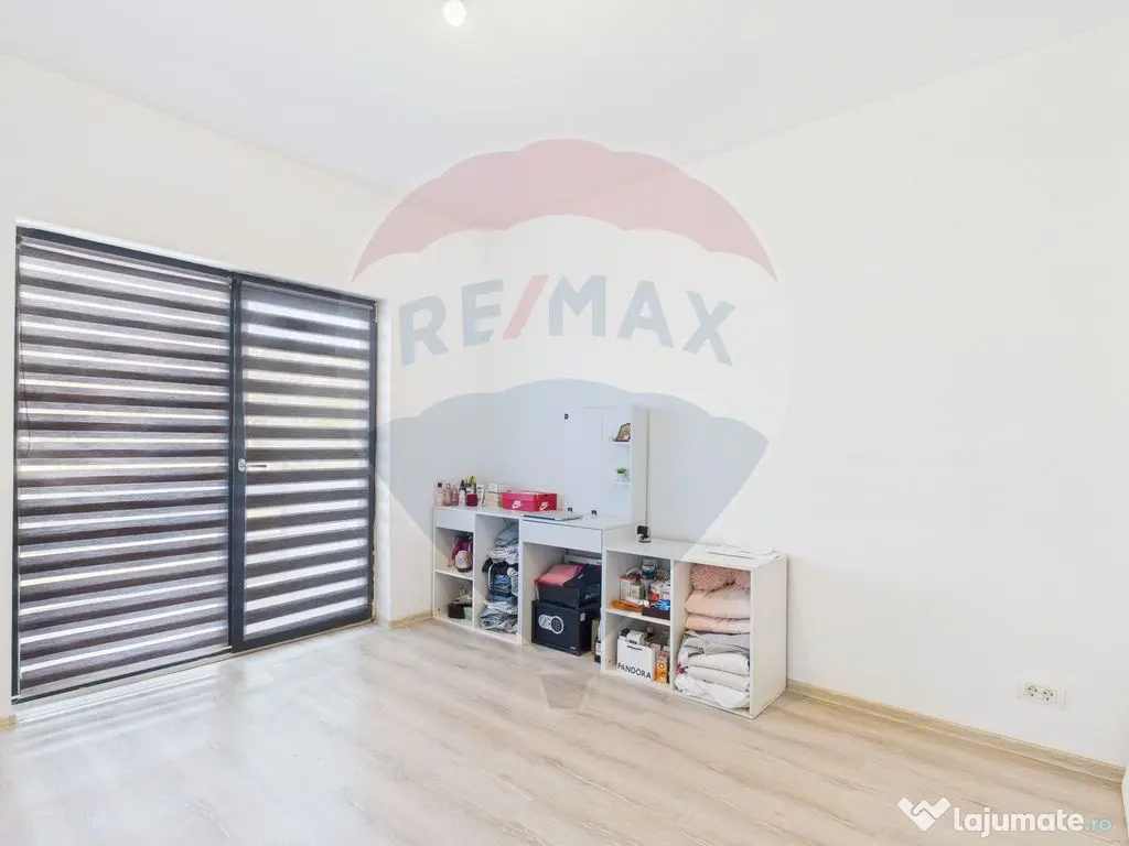 Duplex 85 mp utili, curte 200 mp – vedere la lac și p?...