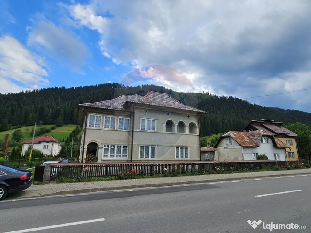 Casa 225 mp, teren intravilan 4822 mp C. Moldovenesc, Suc... 