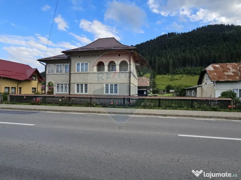 Casa 225 mp, teren intravilan 4822 mp C. Moldovenesc, Suc... 