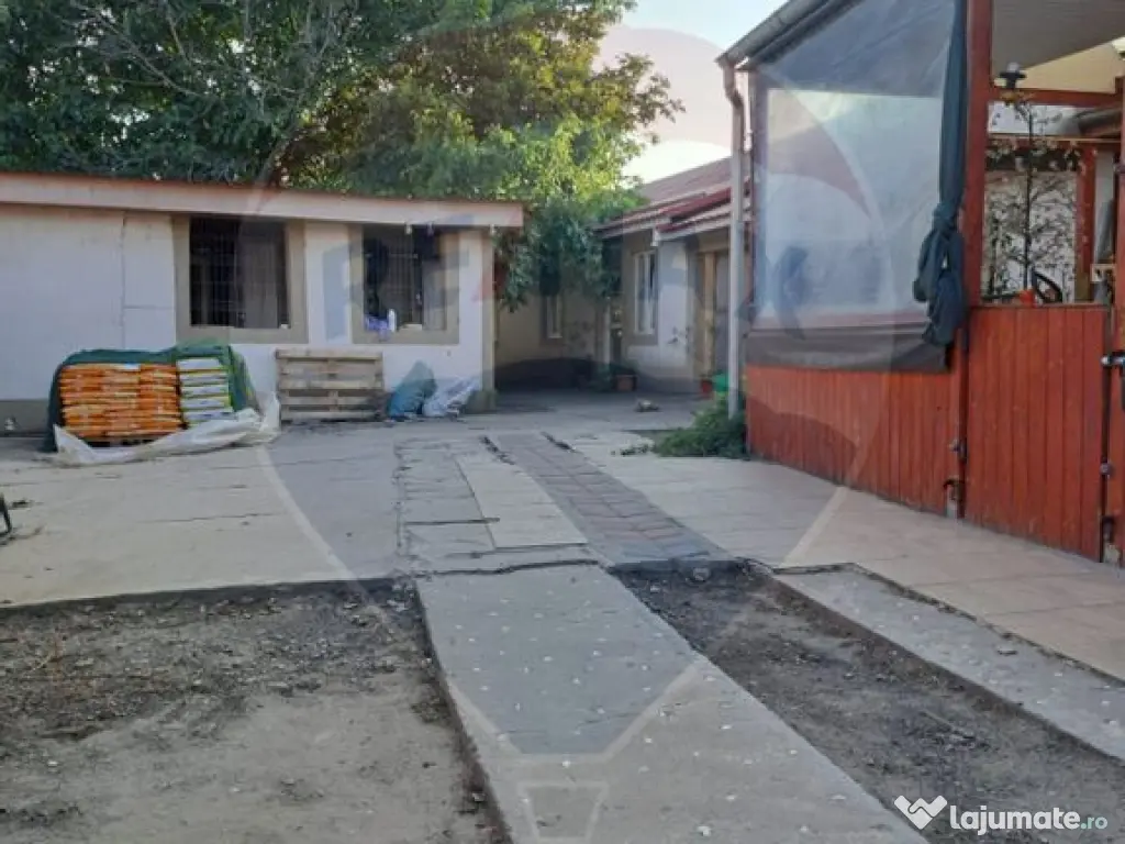 Casă / Vilă cu 6 camere de vânzare în zona Sud 