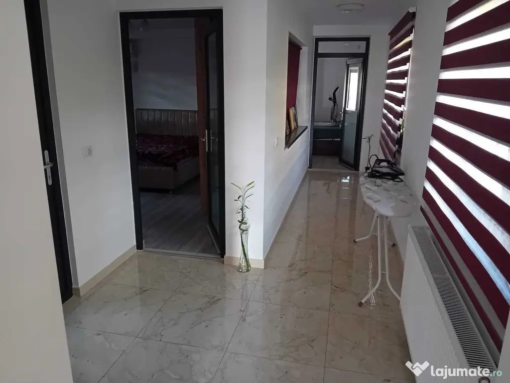 Casă modernă, construită în 2022, de vânzare în Gal...