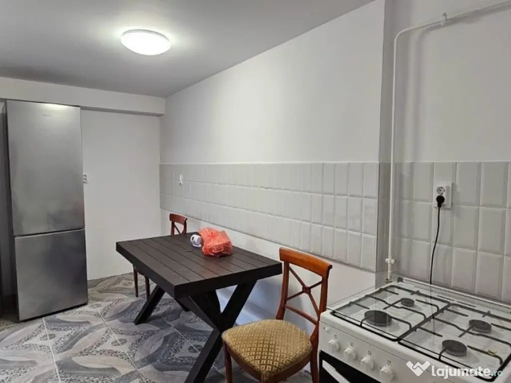 Casa centrala, recent reconsolidata – Strada Traian, Ga... 