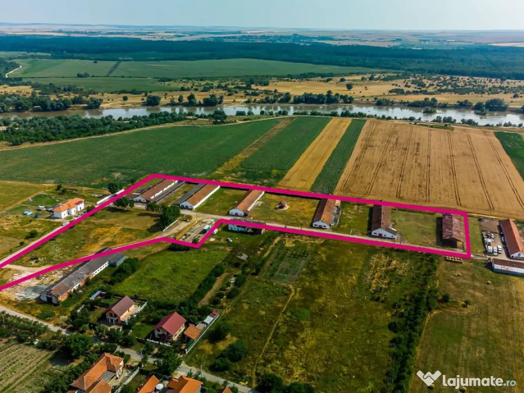 Fermă Mândruloc 2,5 ha 