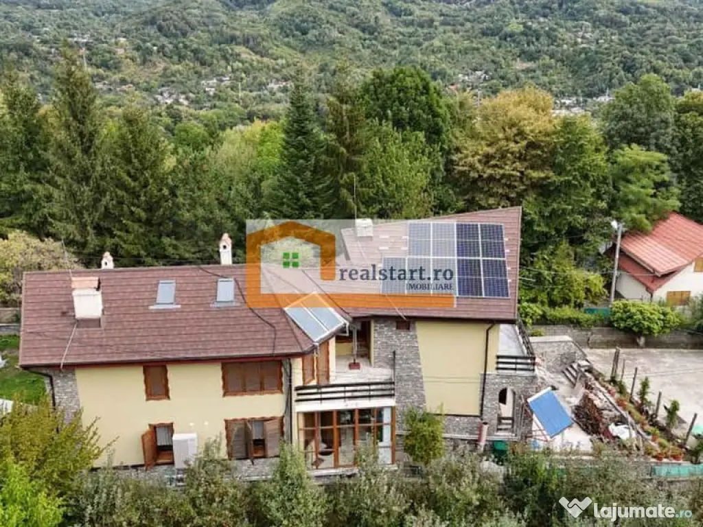 Vedere padure, panouri solare si fotovoltaice, pompa de c... 