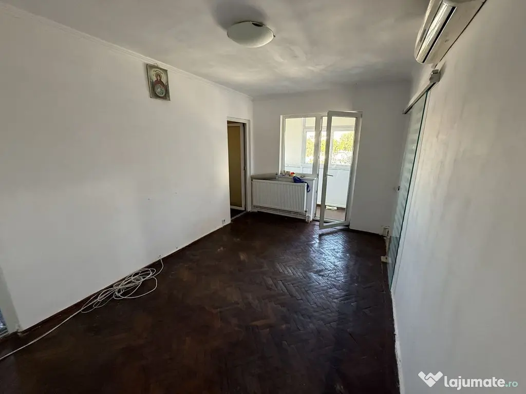 Apartament 3 camere zona Bratianu 