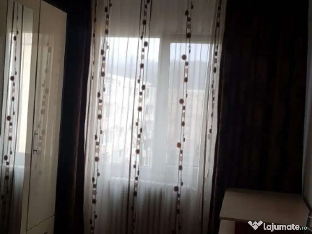 Apartament 2 camere decomandat zona Astra- Berzei 