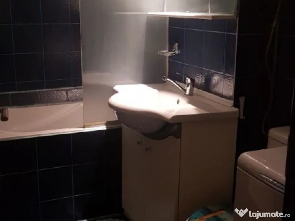 Apartament 2 camere decomandat zona Astra- Berzei 