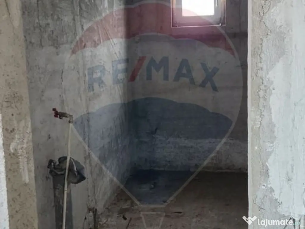 Casă / Vilă cu 5 camere de vânzare în zona Obor 