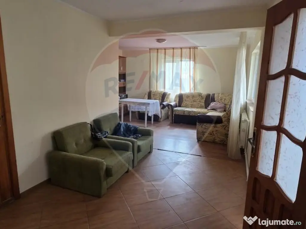 Casă / Vilă cu 5 camere de vânzare în zona Obor 