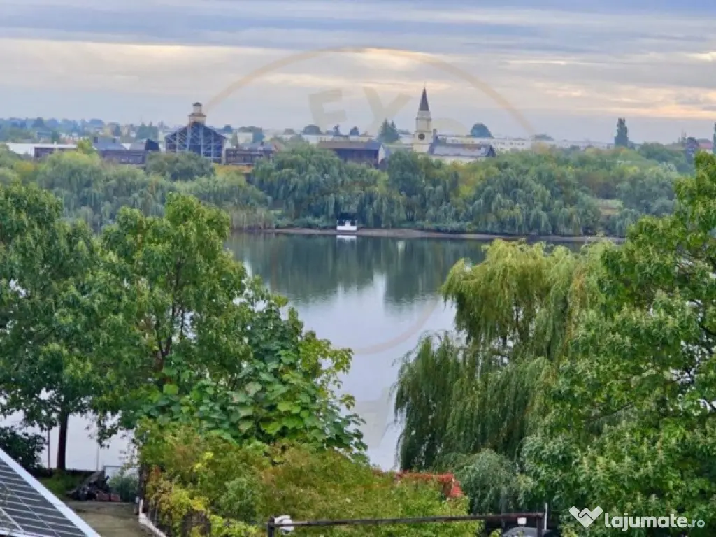 Apartament cu vedere catre lac