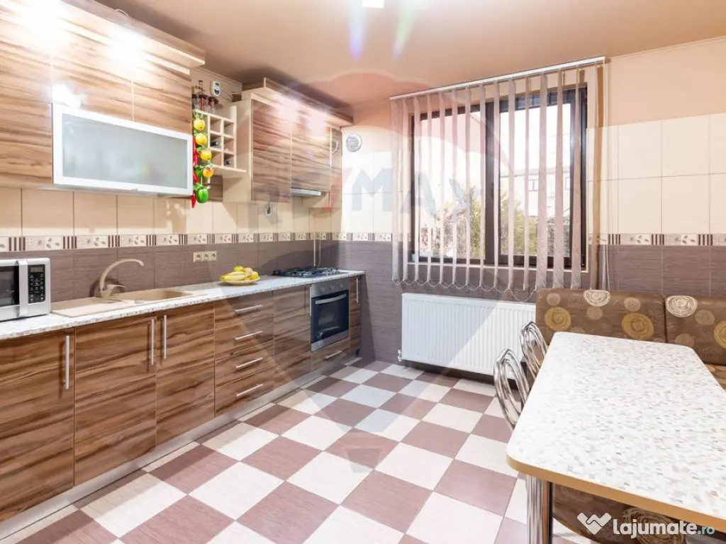 Vila moderna 5 camere, teren 250mp, Colentina Cornisor 