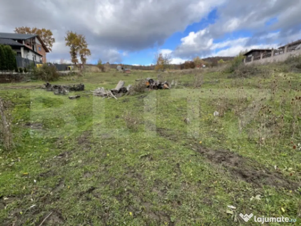 Parcela ideală de 10,5/20/30 ari – spațiu, liniște și