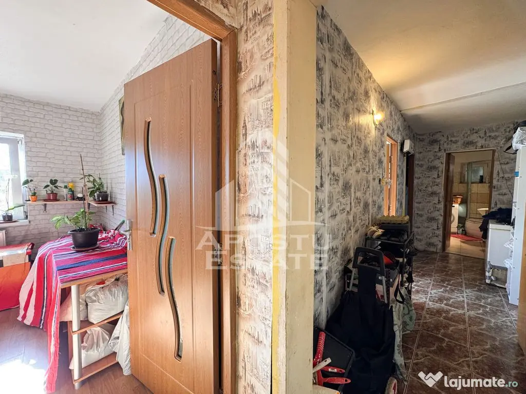 Apartament 4 camere | Decomandat | Etaj 1 | 90mp | Zona S...