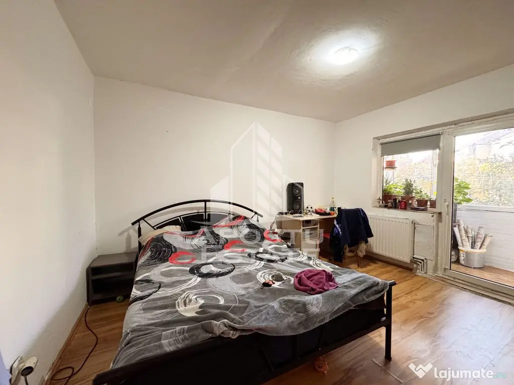 Apartament 4 camere | Decomandat | Etaj 1 | 90mp | Zona S...