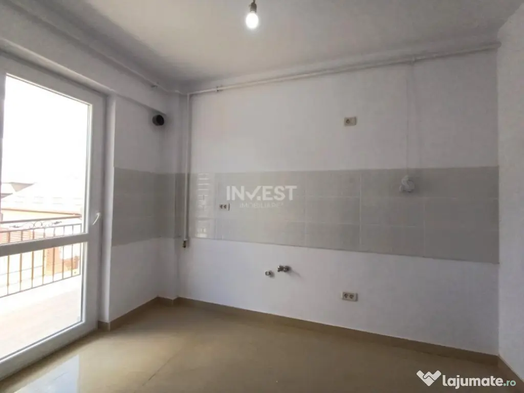 MUTARE IMEDIATA! 1 CAMERA DECOMANDAT