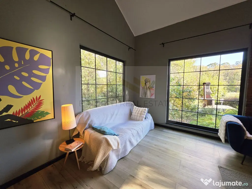 Reședință exclusivistă cu deschidere la Lacul Scrovi?...