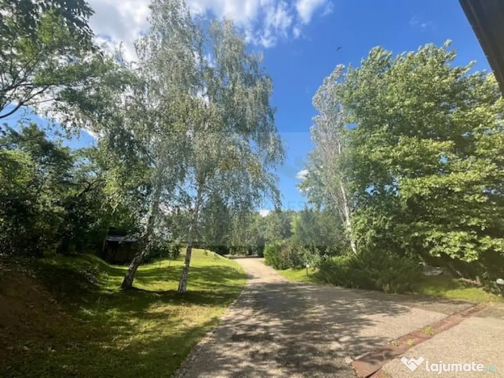 Reședință exclusivistă cu deschidere la Lacul Scrovi?...