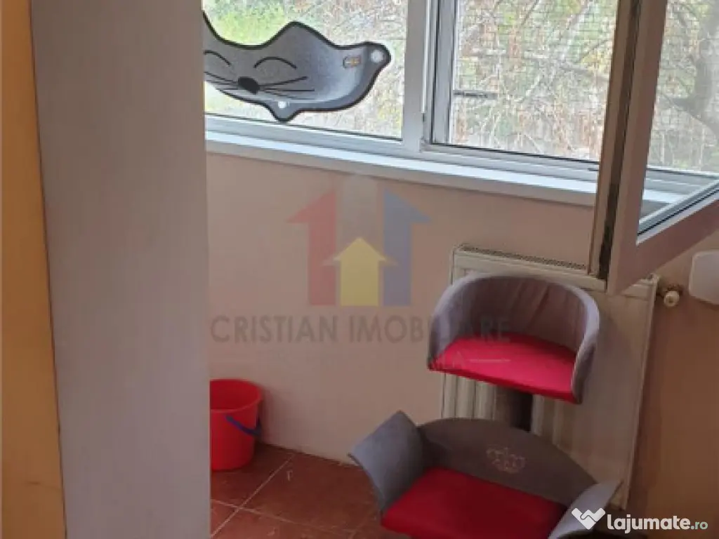 CENTRU-Bloc nou Confort 1 Decomandat 82mp 3 cam etaj 1