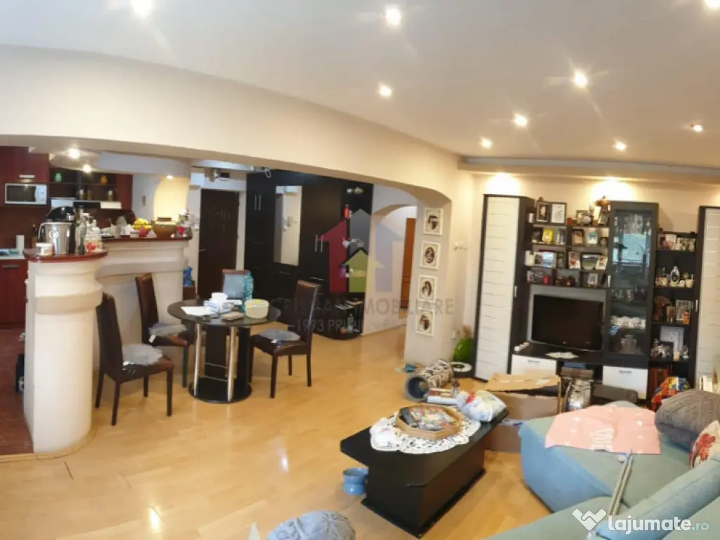 CENTRU-Bloc nou Confort 1 Decomandat 82mp 3 cam etaj 1