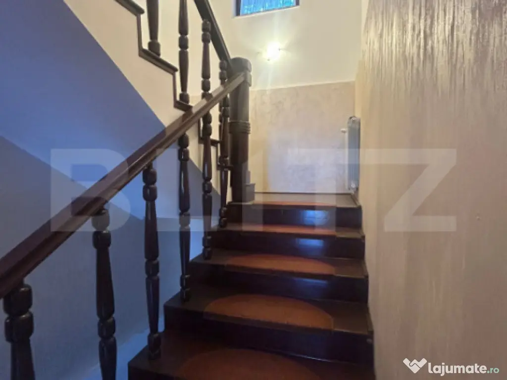 Casă de vânzare, 170 mp, zona Lipovei
