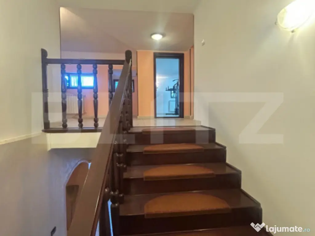 Casă de vânzare, 170 mp, zona Lipovei