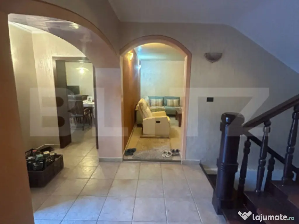 Casă de vânzare, 170 mp, zona Lipovei