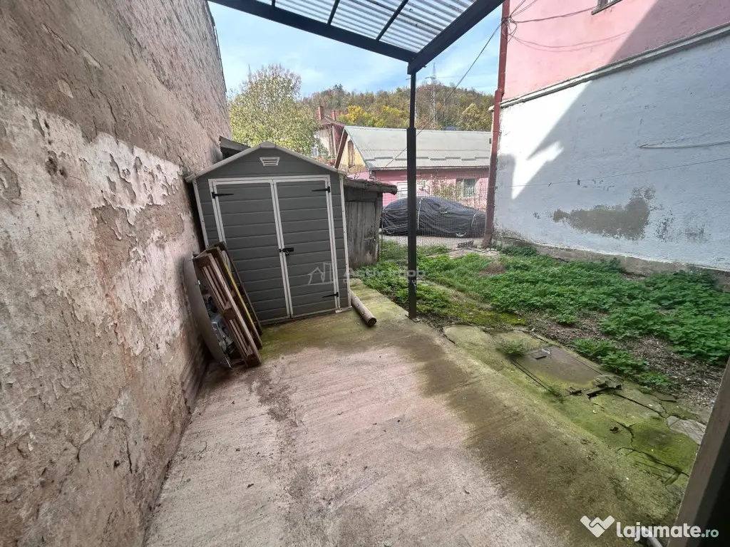 RESITA, APARTAM. LA CURTE SAUCABINET MEDICAL, SPATIU COMERCI 