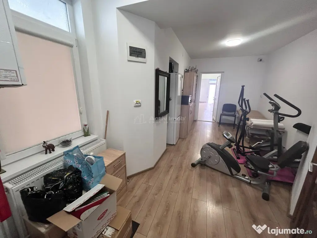 Resita, Apt. 2 cam.conf.1Sporit, Sau SPATIU COMERCIAL, Zona