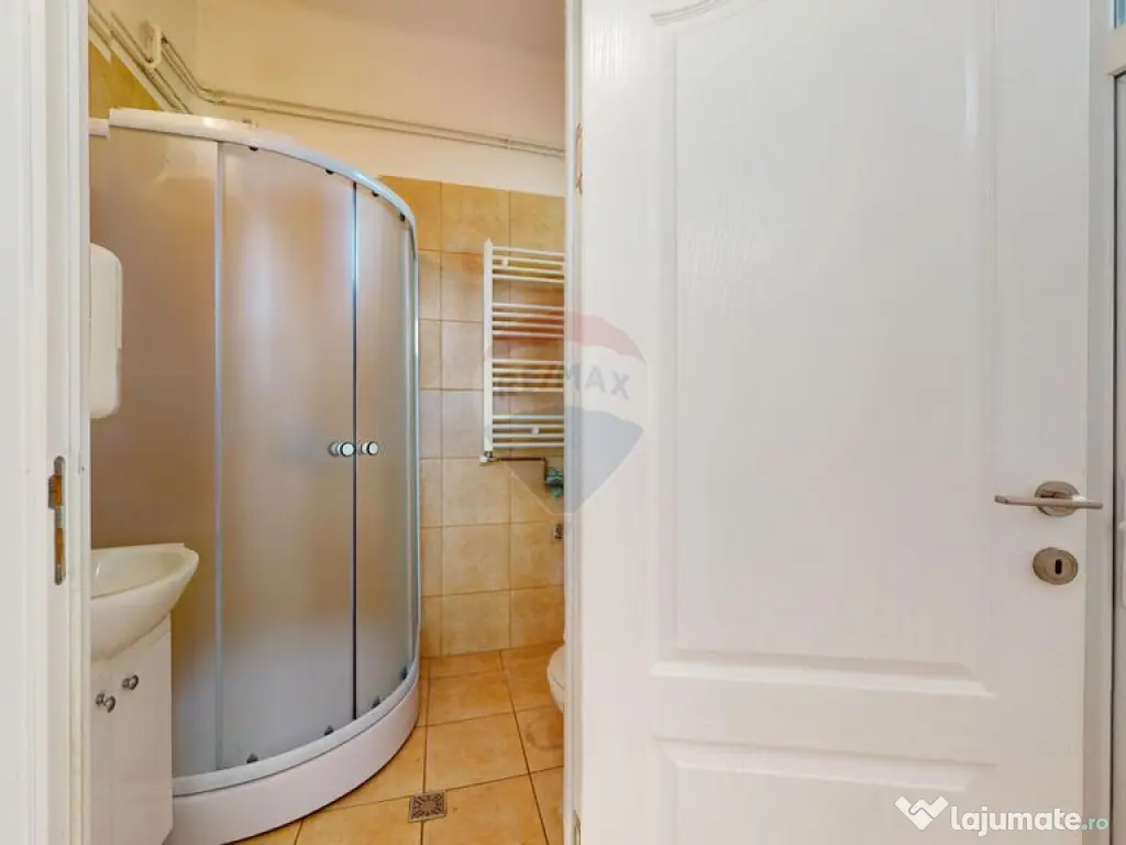 Închiriere imobil Brașov, zonă centrală, strada Aurel... 