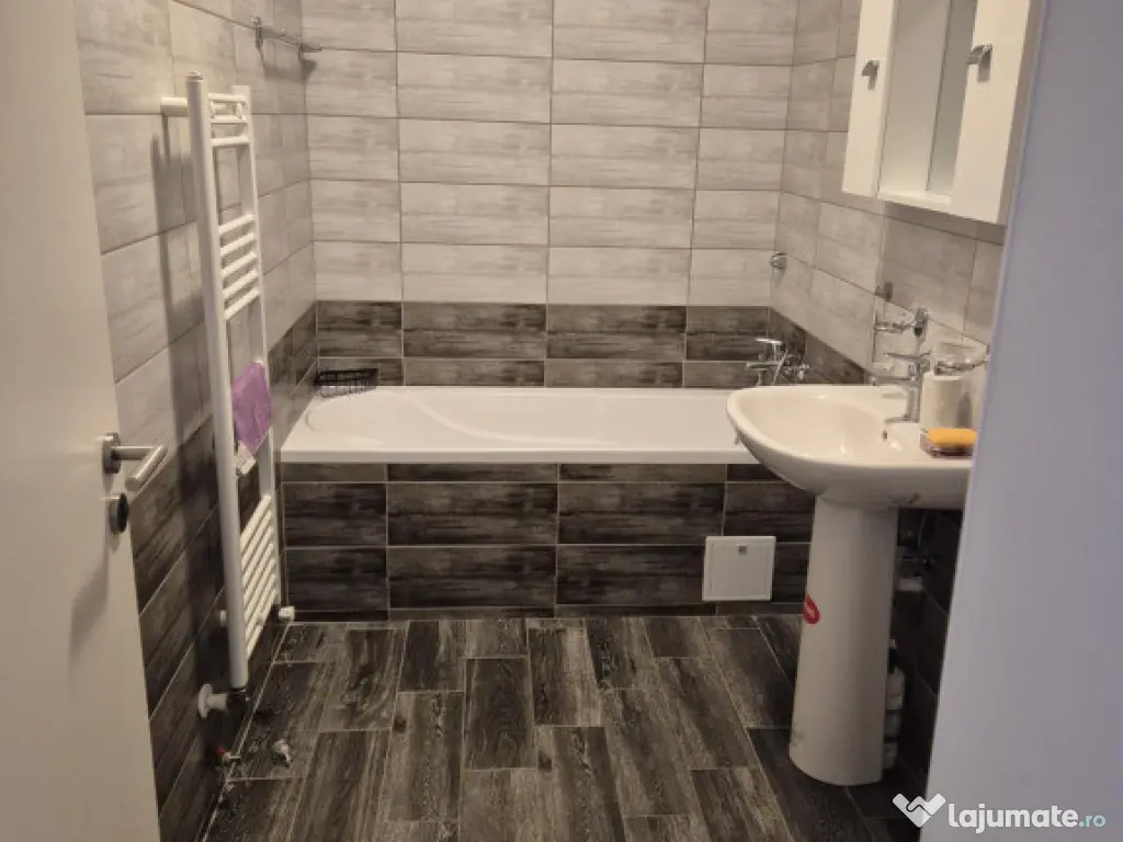 Garsoniera zona SANPETRU, 